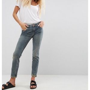 ASOS kimmi shrunken boyfriend jeans